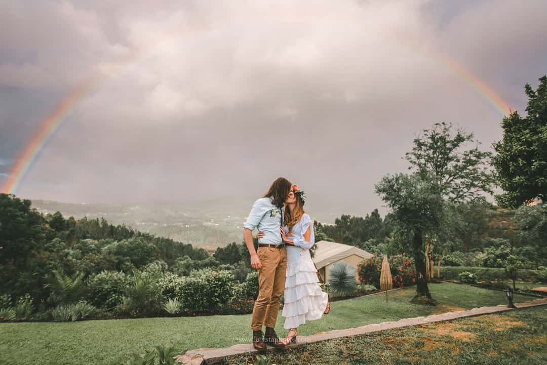 Nestled in the countryside of Vila Nune, Casa Fontelheira is a unique wedding venue that blends rustic charm with relaxed luxury. Offering a mix of stylishly renovated stone villas and upscale glamping tents, it creates a peaceful, nature-immersed setting ideal for intimate weddings. With sweeping valley views, a serene pool area, and flexible accommodation options, it’s perfect for couples looking to celebrate in a laid-back yet elegant atmosphere surrounded by nature.