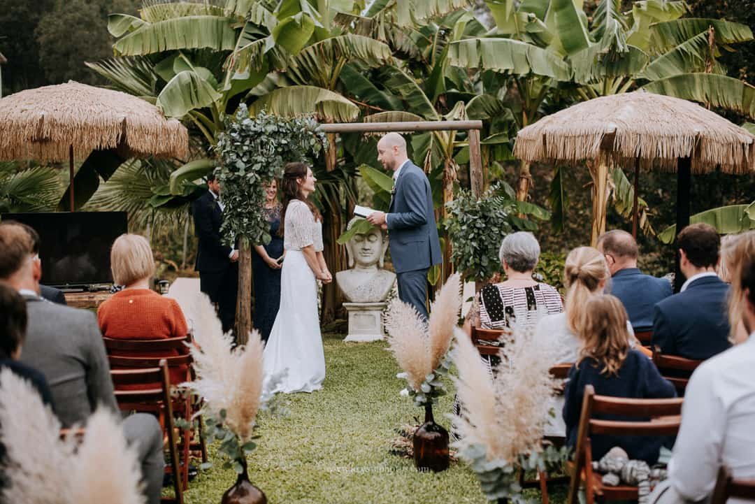 Nestled in the countryside of Vila Nune, Casa Fontelheira is a unique wedding venue that blends rustic charm with relaxed luxury. Offering a mix of stylishly renovated stone villas and upscale glamping tents, it creates a peaceful, nature-immersed setting ideal for intimate weddings. With sweeping valley views, a serene pool area, and flexible accommodation options, it’s perfect for couples looking to celebrate in a laid-back yet elegant atmosphere surrounded by nature.