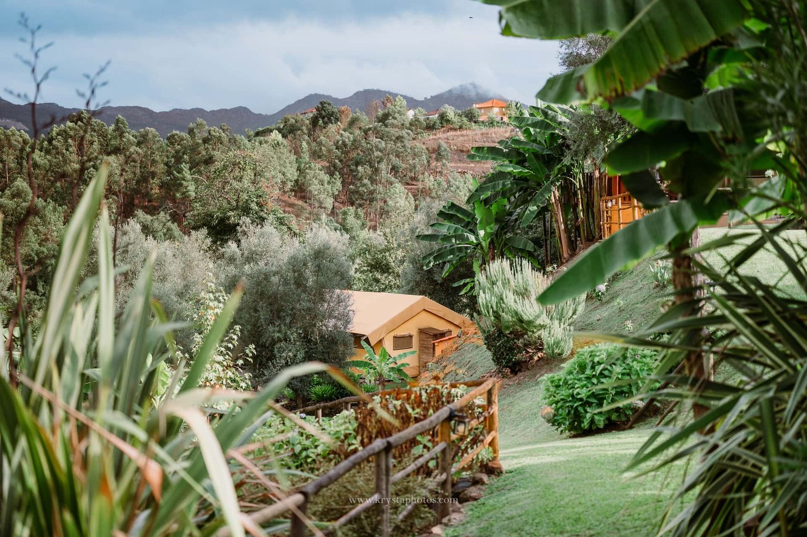 Glamping lodge at Casa Fontelheira in Northern Portugal – a romantic honeymoon and couples retreat surrounded by nature.