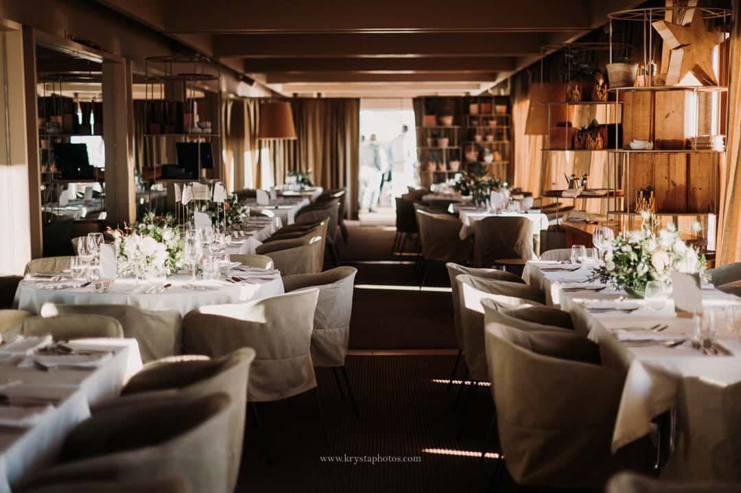 Coastal wedding venue Praia da Luz in Porto with stunning sea views and relaxed beach atmosphere