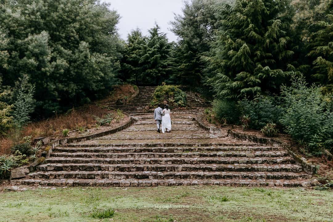 Elegant wedding venue Quinta de Segade in Northern Portugal surrounded by lush greenery