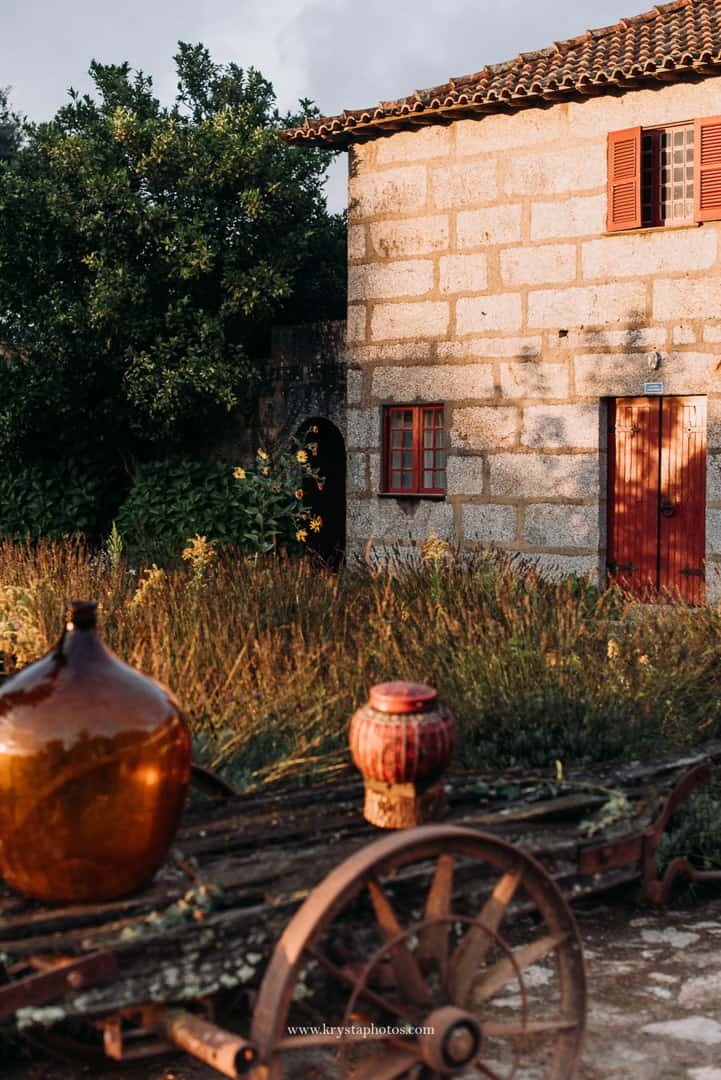 Elegant wedding venue Quinta de Segade in Northern Portugal surrounded by lush greenery