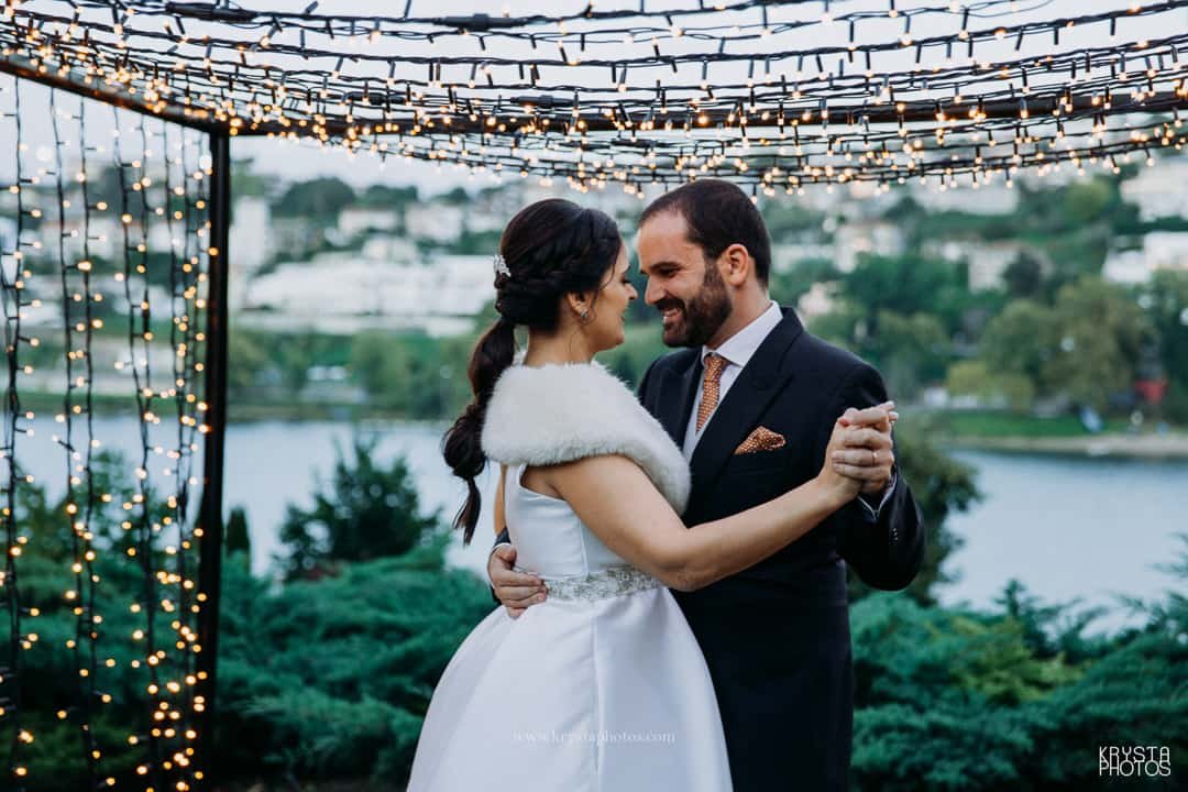 Modern wedding venue Torre Bela in Vila Nova de Gaia surrounded by lush greenery and stylish event spaces