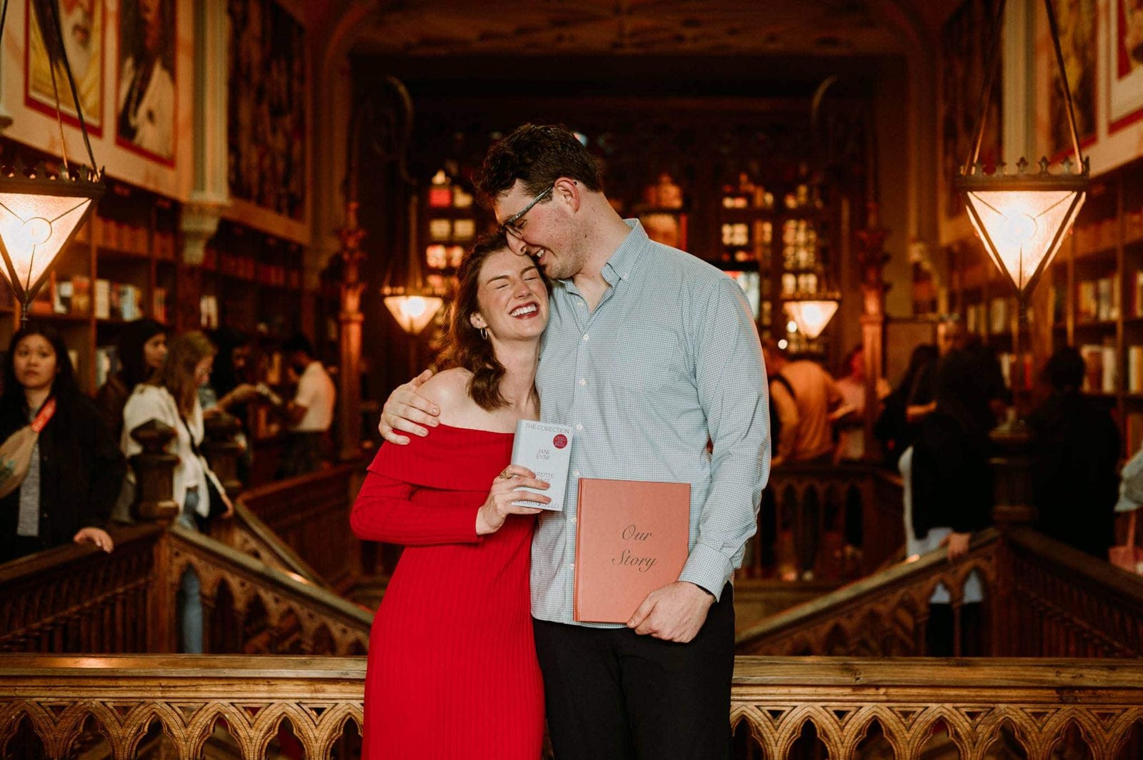 surprise engagement photoshoot at Livraria Lello, in Porto